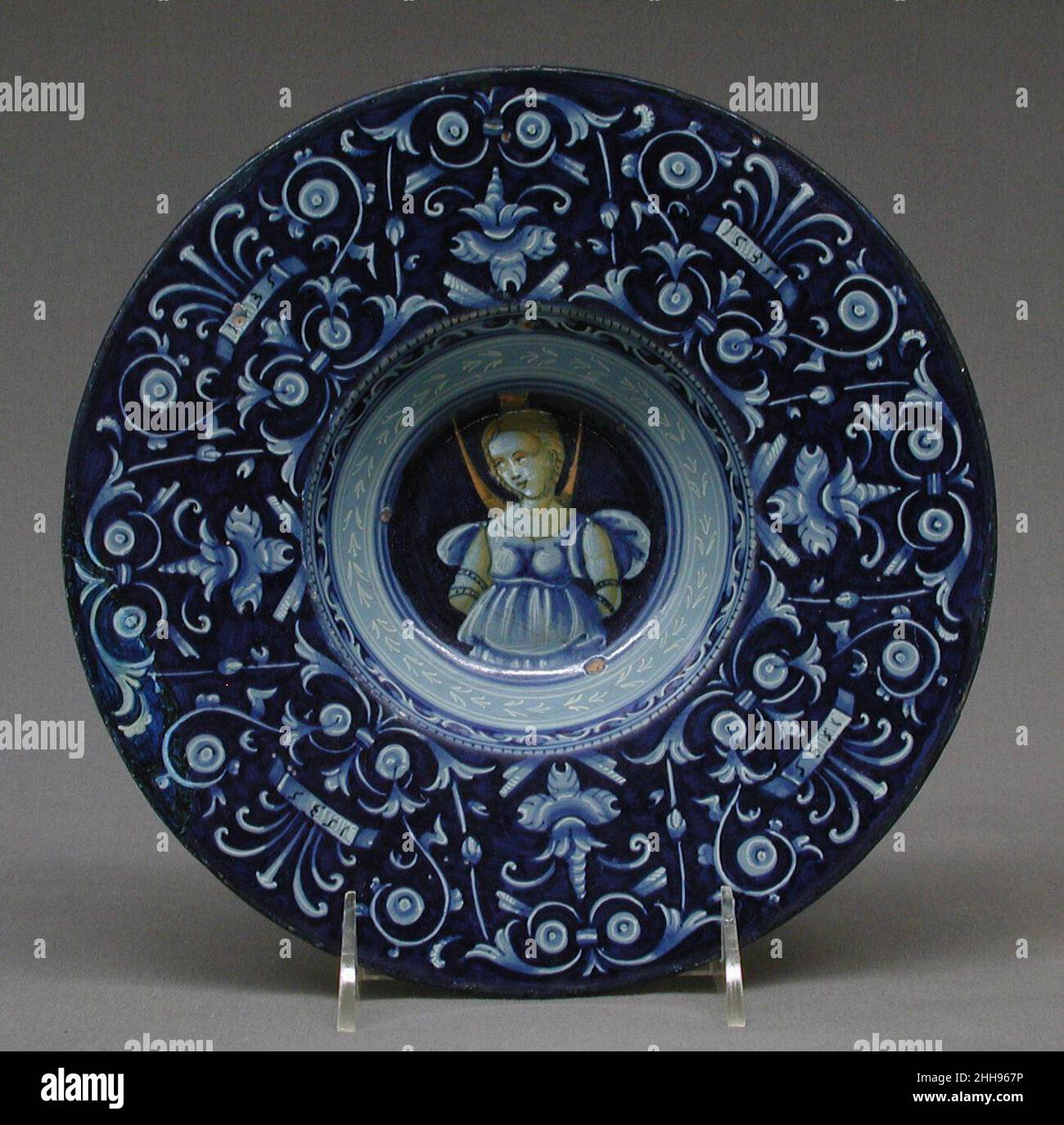 Piatto datato 1535 Casa Pirota Manufactory. Piatto. Italiano, Faenza. Del 1535. Maiolica (terracotta stagnata). Ceramica-ceramica Foto Stock