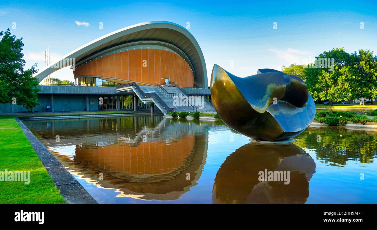 Haus der Kulturden der Welt HdKdW (Centro Congressi), Berlino, Germania Foto Stock