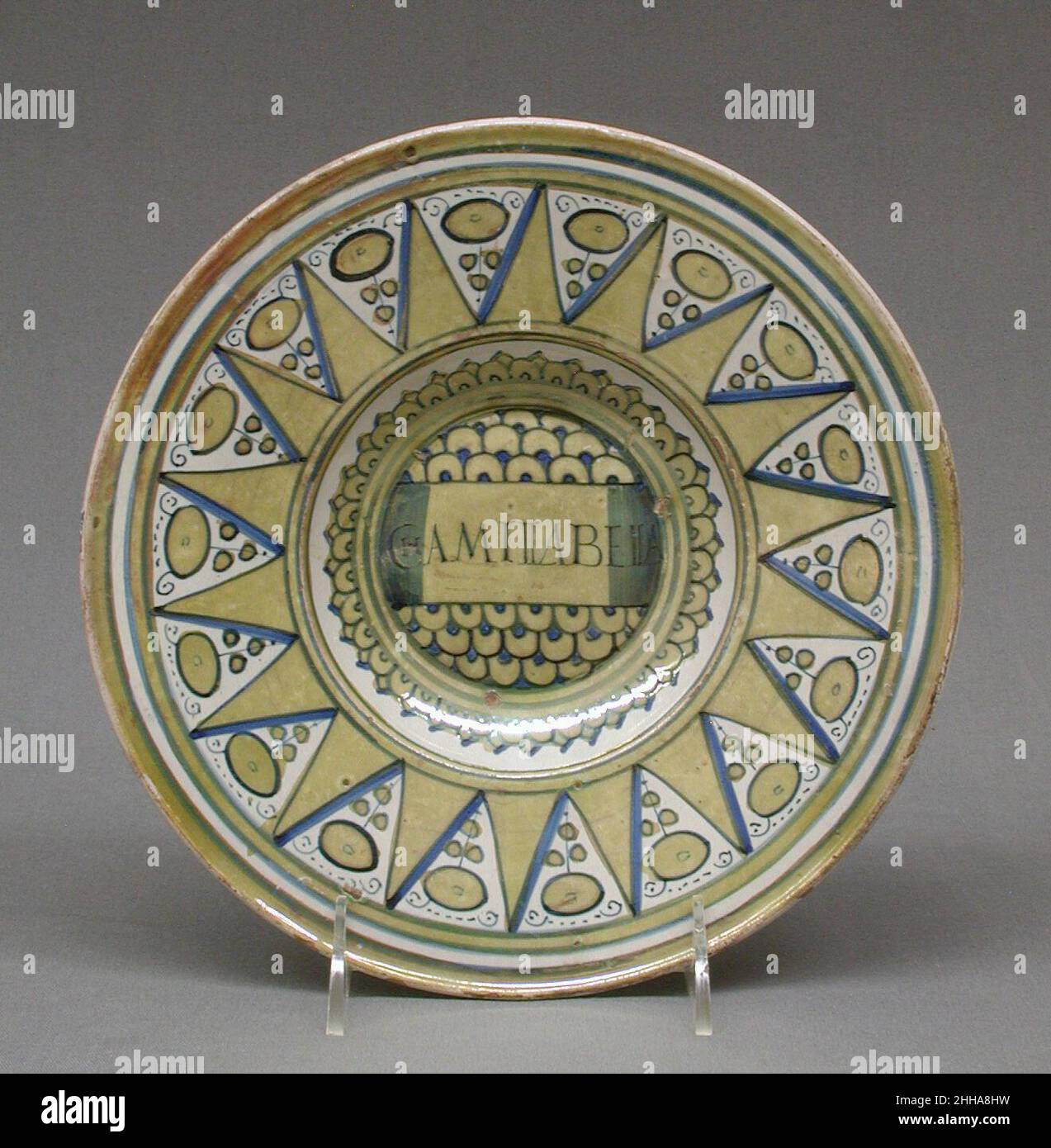 Piastra ca. 1515 Italiano, Deruta. Piastra. Italiano, Deruta. CA. 1515. Maiolica (terracotta stagnata), arrugginita. Ceramica-ceramica Foto Stock