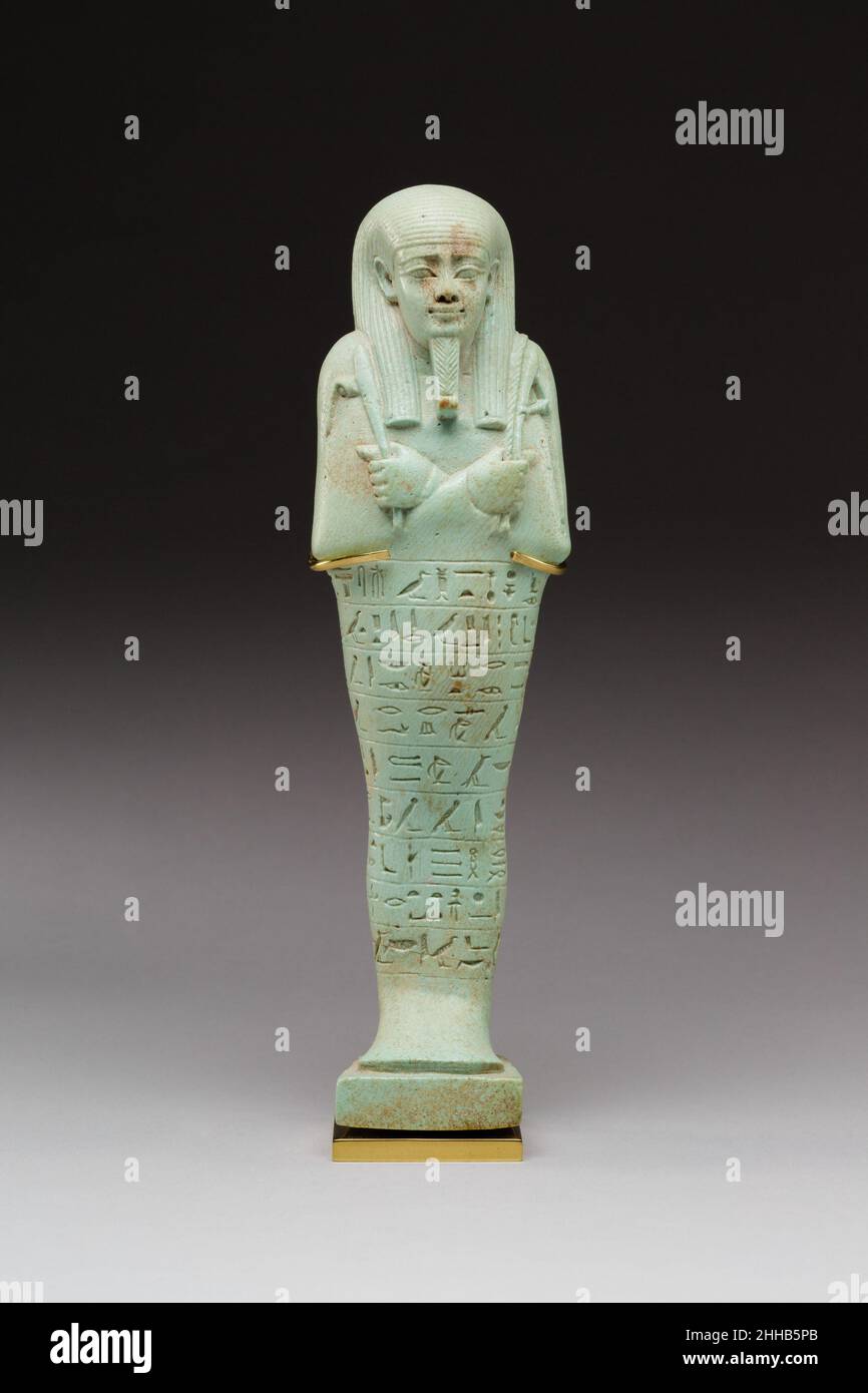 Shabti di Neferibresaneith, figlio di Shepenbastet 570–526 a.C. tardo periodo i 336 shabtis di Neferibresaneith furono dispersi nel momento in cui la sua sepoltura fu scoperta nel 1928-29 da Cecil Firth per l'Organizzazione delle Antichità. Questo shabbti, acquistato sul mercato dell'arte, appartiene sicuramente a questo gruppo. Le statuette non menzionano titoli, ma il nome di sua madre è dato: Shepenbastet. Le iscrizioni nella sua tomba menzionano che suo padre era Merib e danno i titoli di Neferibreneith, tra cui cancelliere, prete reale di wab, cameriere del re e direttore del palazzo. Il suo nome è formato sul prenomen Neferibre di Psamtik II, Foto Stock