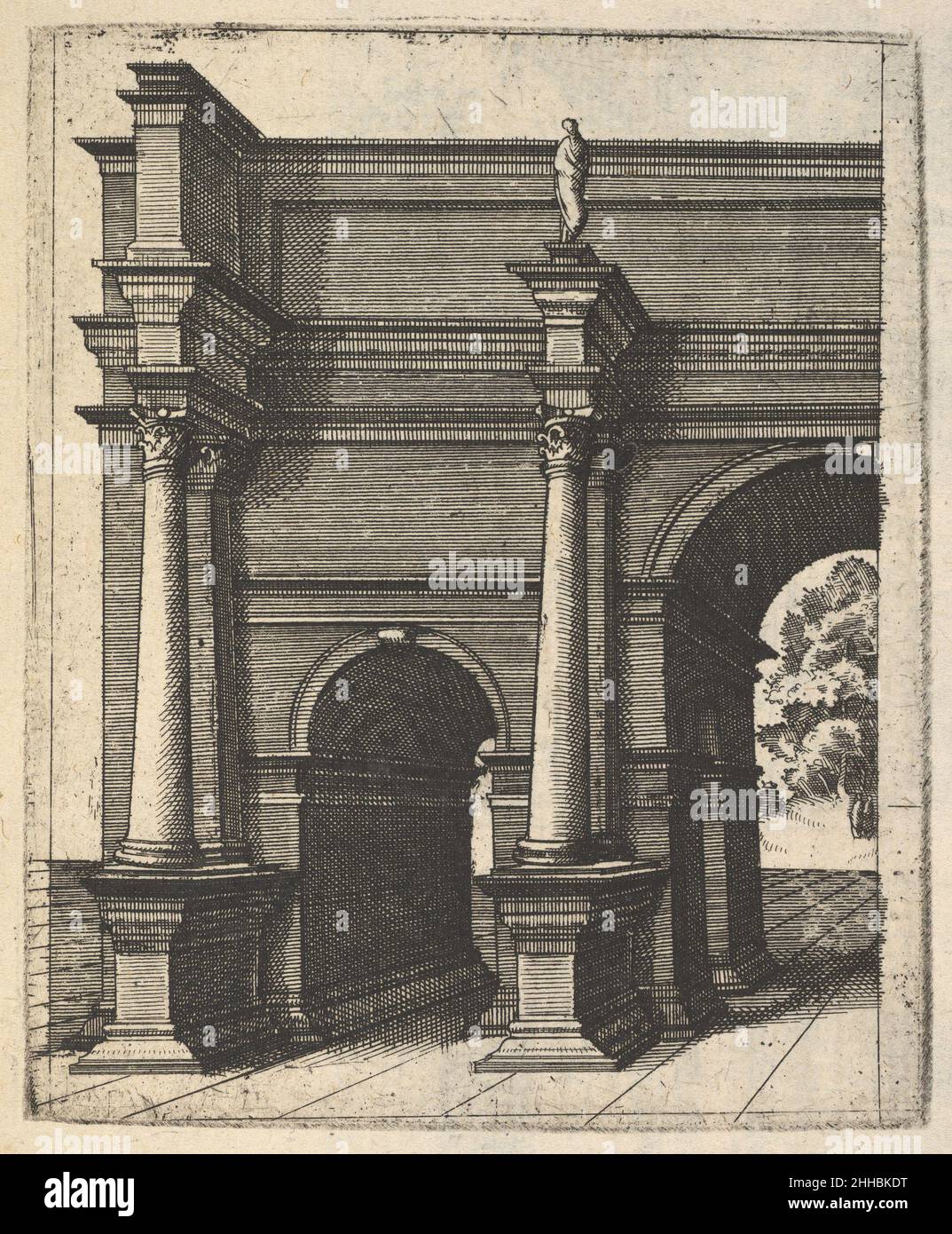 Metà di un arco [Arcus Lutii Septimi] della serie 'Ruinarum variarum fabricarum delineationes pictoribus caeterisque id genus artificibus multum utiles' 1554 Lambert Suavius Netherlandish rappresentazione perspectivale della metà sinistra di un doppio arco trionfale, detto essere il ‘Arcus lutii Septimii’ ambiato in un paesaggio stilizzato. L'arco sembra essere posto su una piazza ed è spogliato da tutti i suoi ornamenti e decorazioni in rilievo, a parte una statua che incorona uno dei pilastri sporgenti con colonne ioniche o composite che fiancheggiano gli archi. Mentre le proporzioni sono errate, il com generale Foto Stock