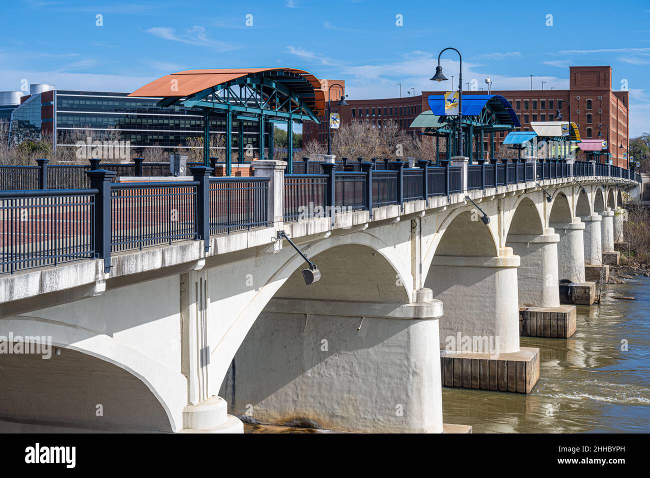 14th Street, Ponte pedonale che attraversa il fiume Chattahoochee tra il Columbus (Georgia) e il Phenix City (Alabama). (USA) Foto Stock