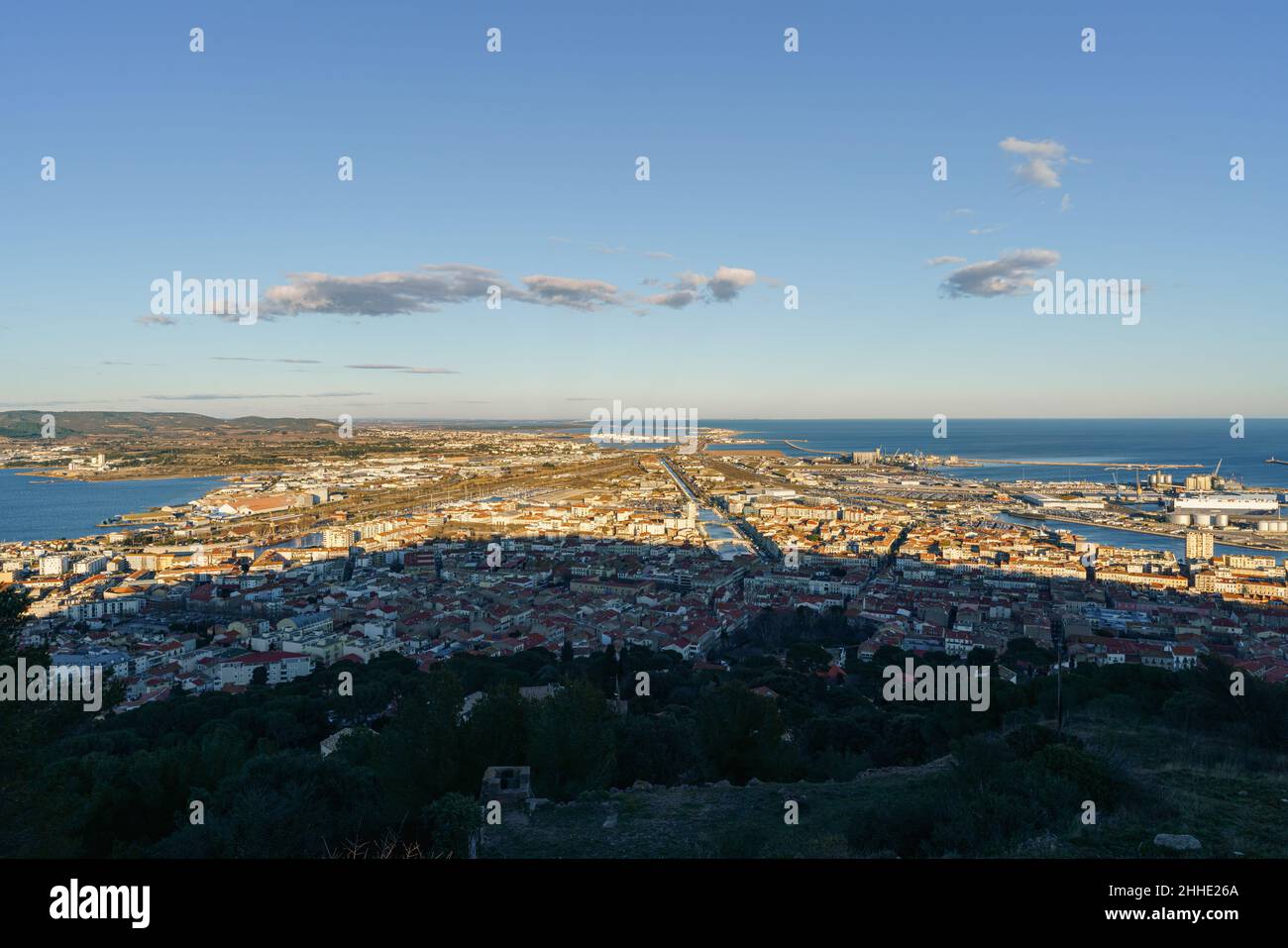 Tramonto paesaggi panoramici della città di Sète, Hérault, Occitania, Francia Foto Stock