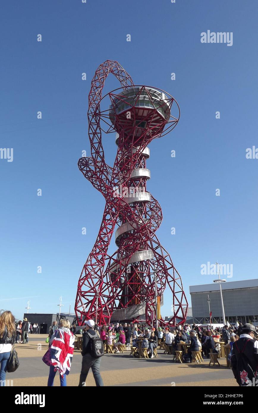 La scultura Arcelor Mittal Orbit nel Queen Elizabeth Park di Londra durante le Paralimpiadi nel 2012 Foto Stock