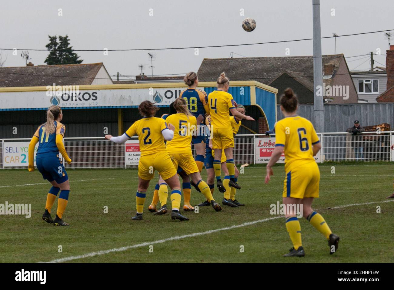 Canvey Island, Regno Unito. 23rd Jan 2022. Canvey Island, Inghilterra, 23rd gennaio 2022 AFC Wimbledon e hashtag United Battle for the ball in fa Women's National League se Division 1 a Park Lane, Canvey Island, Inghilterra Danielle Ward/SPP Credit: SPP Sport Press Photo. /Alamy Live News Foto Stock