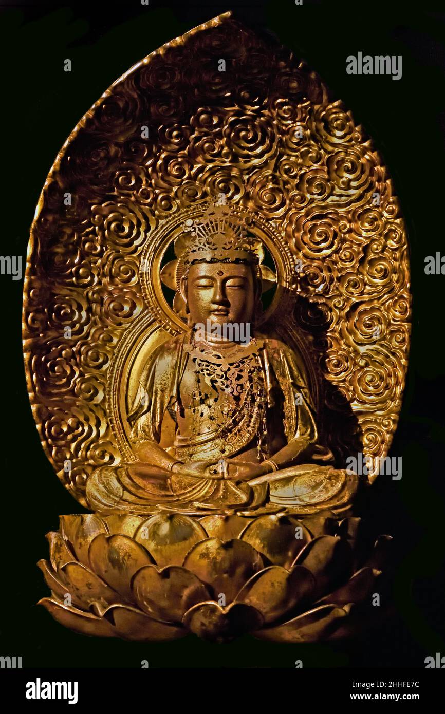 Guhari Amida Muromachi periodo 14th - 15th secolo Giappone, Guhari in versione esoterica del Buddha Amida, indossa una tiara sulla sua testa ed è caratterizzata da vajra, simbolo di illuminazione tipico del buddismo tantrico. Foto Stock