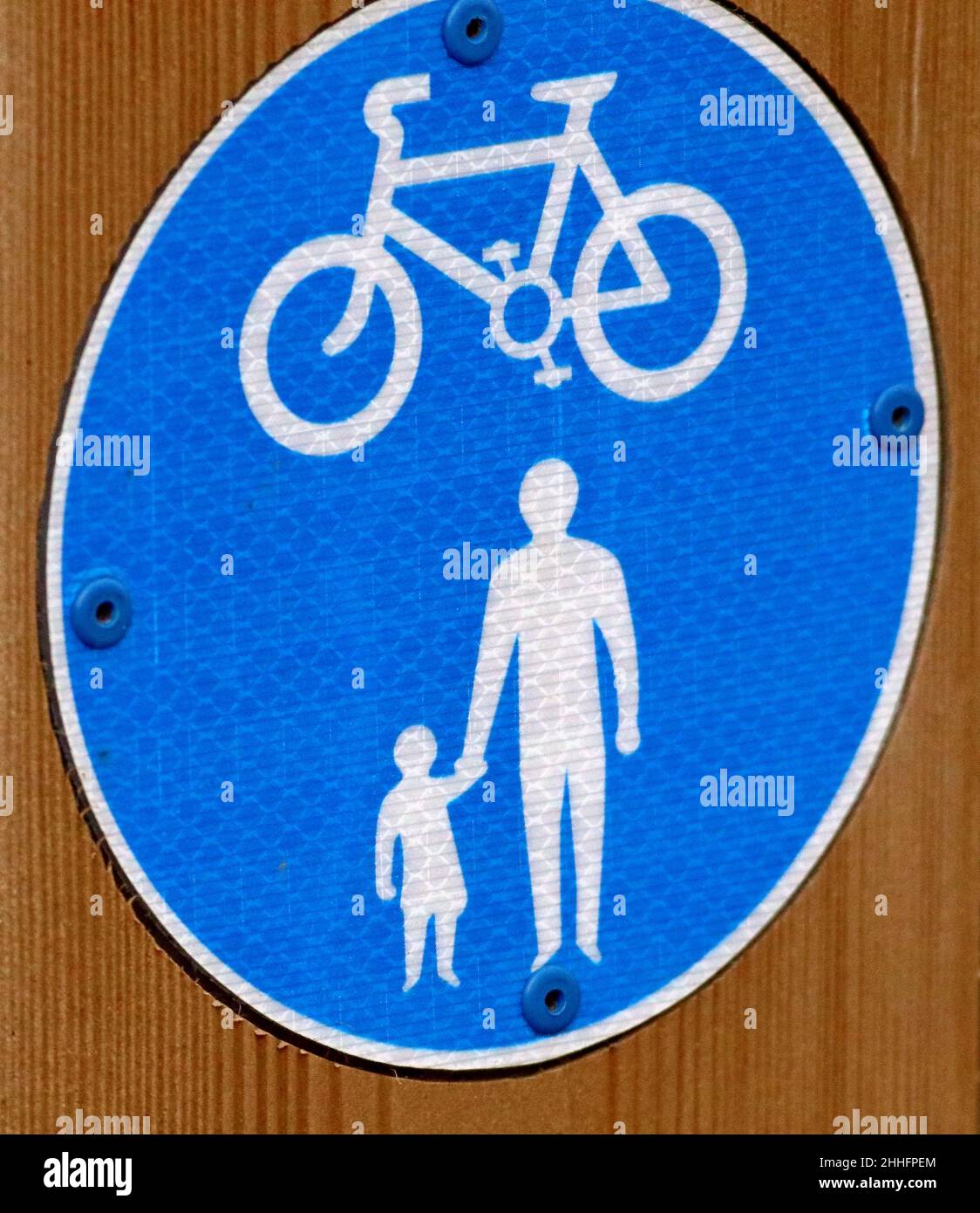 Pedalata e pedalata segno blu Foto Stock