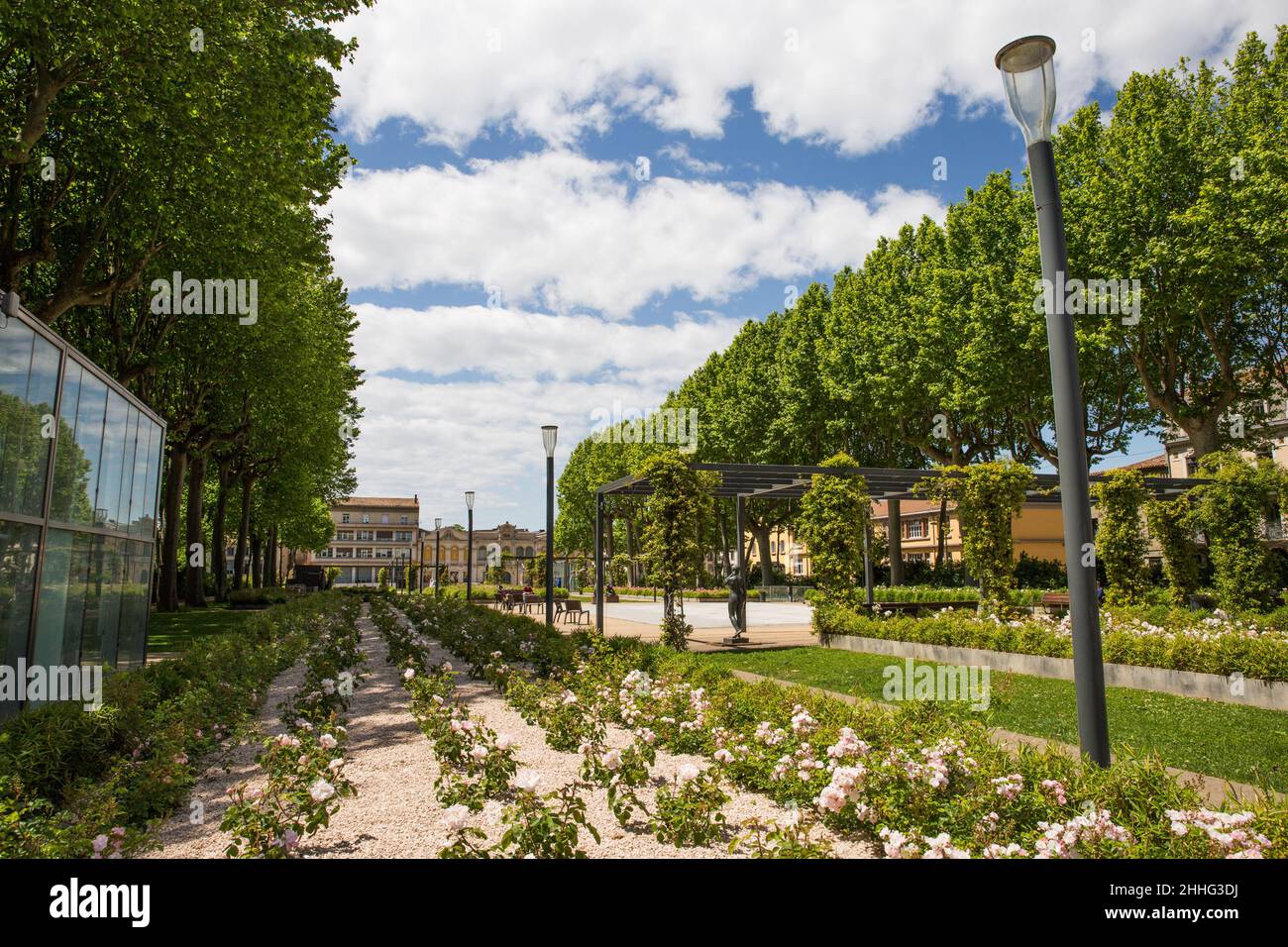 Piazza Gambetta a Carcassone Francia in una primavera soleggiato Foto Stock