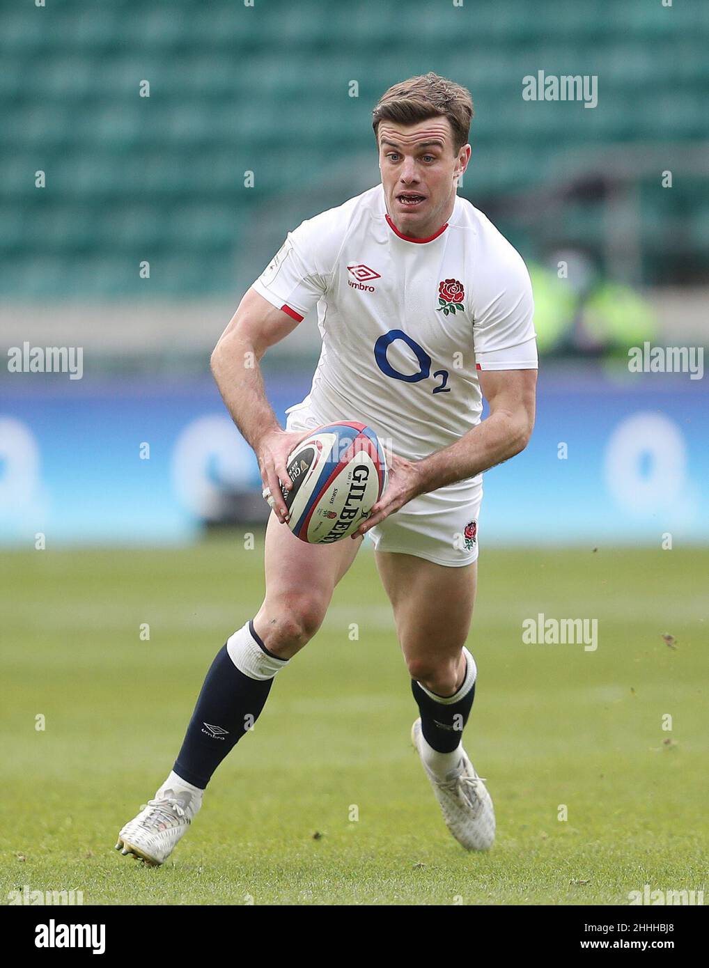 Foto di archivio datata 13-02-2021 del George Ford inglese che ha sostituito il ferito Owen Farrell nella squadra di addestramento inglese di 36 uomini davanti alle sei Nazioni, ha annunciato la Rugby Football Union. Data di emissione: Lunedì 24 gennaio 2022. Foto Stock