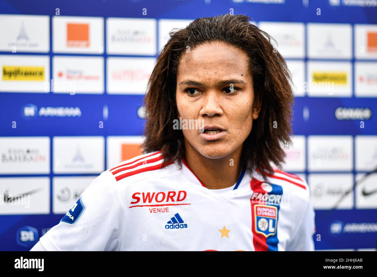Wendie Renard dell'Olympique Lyonnais (OL) durante una partita contro il Paris FC il 12 dicembre 2021 al Charlety Stadium di Parigi, Francia. Foto Stock
