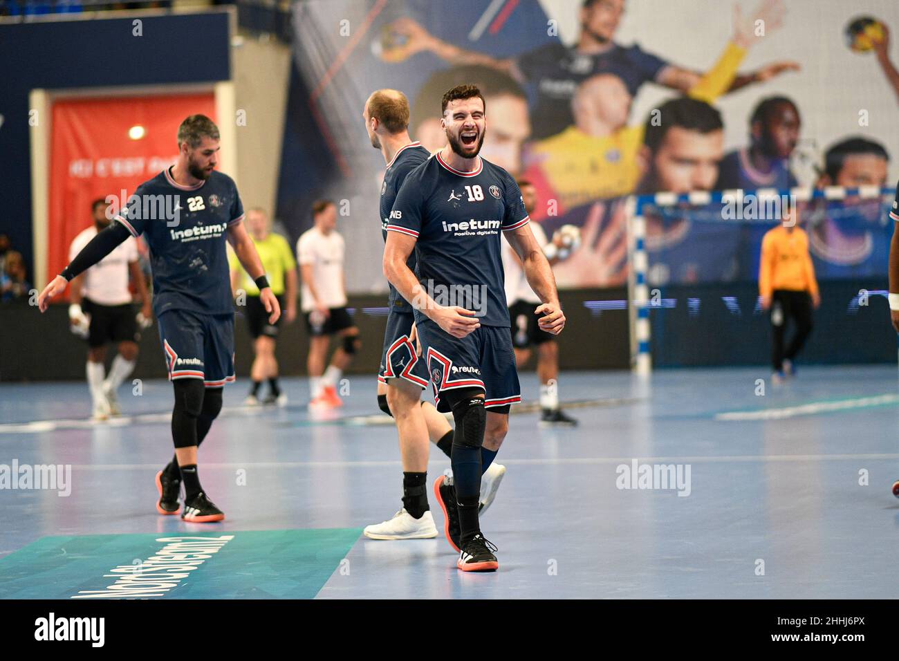 Nedim Remili del PSG festeggia durante la EHF Champions League, partita di Handball in fase di gruppo tra Parigi Saint-Germain e il FC Porto il 18 novembre 20 Foto Stock