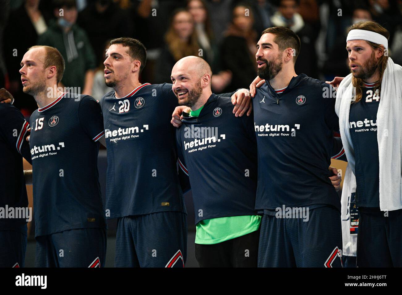 Henrik Toft Hansen di PSG, Mathieu Gribille di PSG, Vincent Gerard di PSG, Nikola Karabatic di PSG e Mikkel Hansen di PSG e di tutta la squadra celebrati Foto Stock