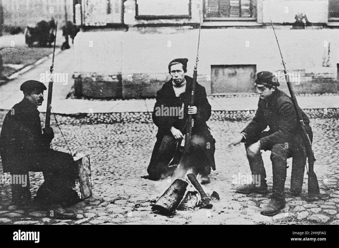 Rivoluzione russa. Protezioni rosse in strada, Petrograd. Ottobre 1917. Foto Stock