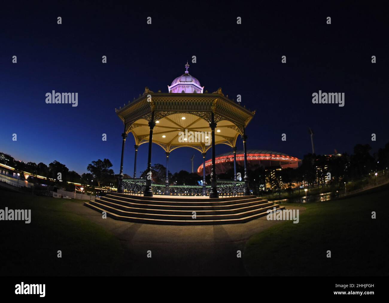 Elder Park Rotunda at Night, Adelaide, SA, Australia Foto Stock