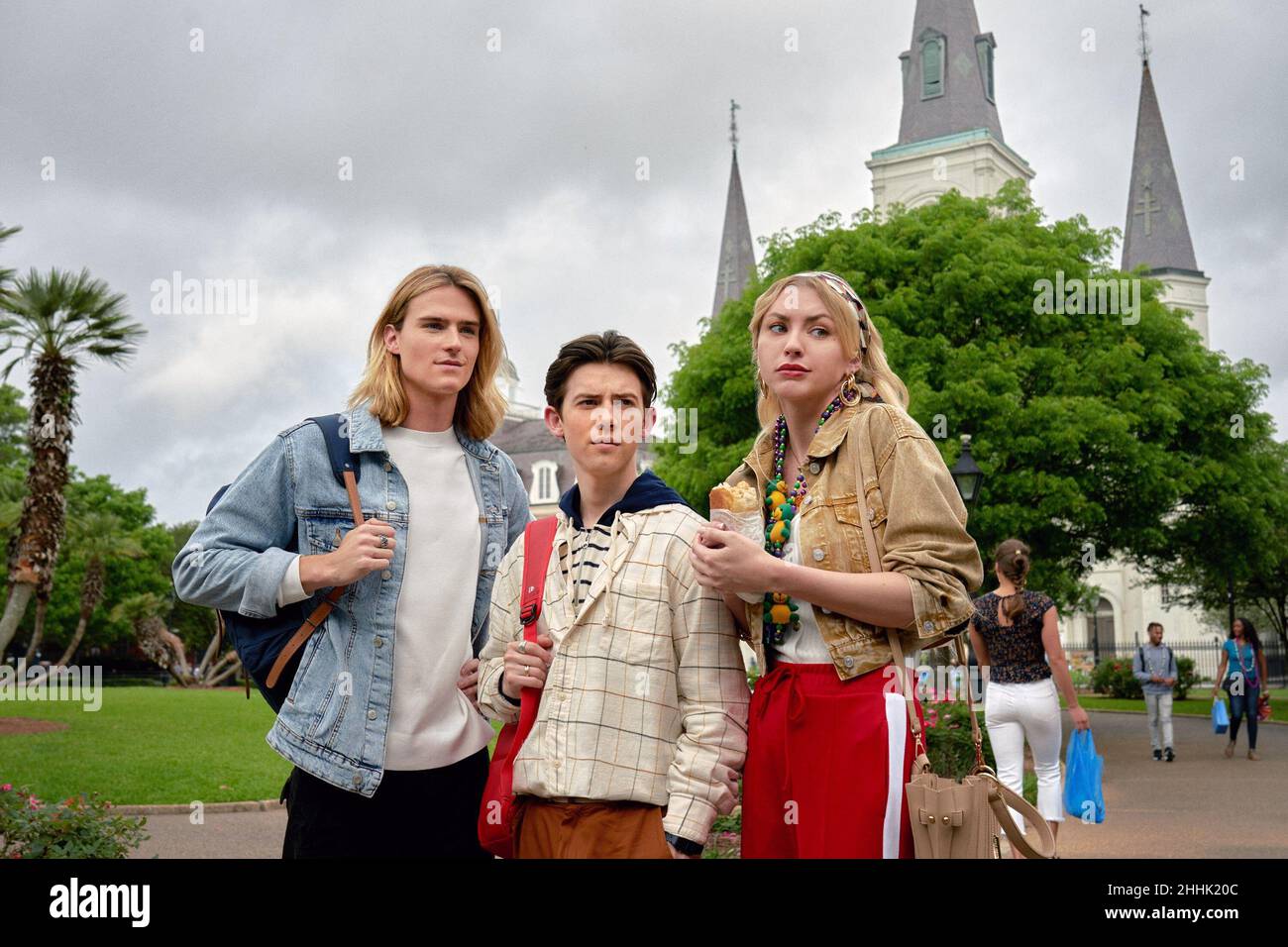 TALL GIRL 2, (aka TALL GIRL 2 JUNIOR YEAR), da sinistra: Luke Eisner, Griffin Gluck, Johanna Liauw, 2022. tel: Scott Saltzman /© Netflix /courtesy Everett Collection Foto Stock