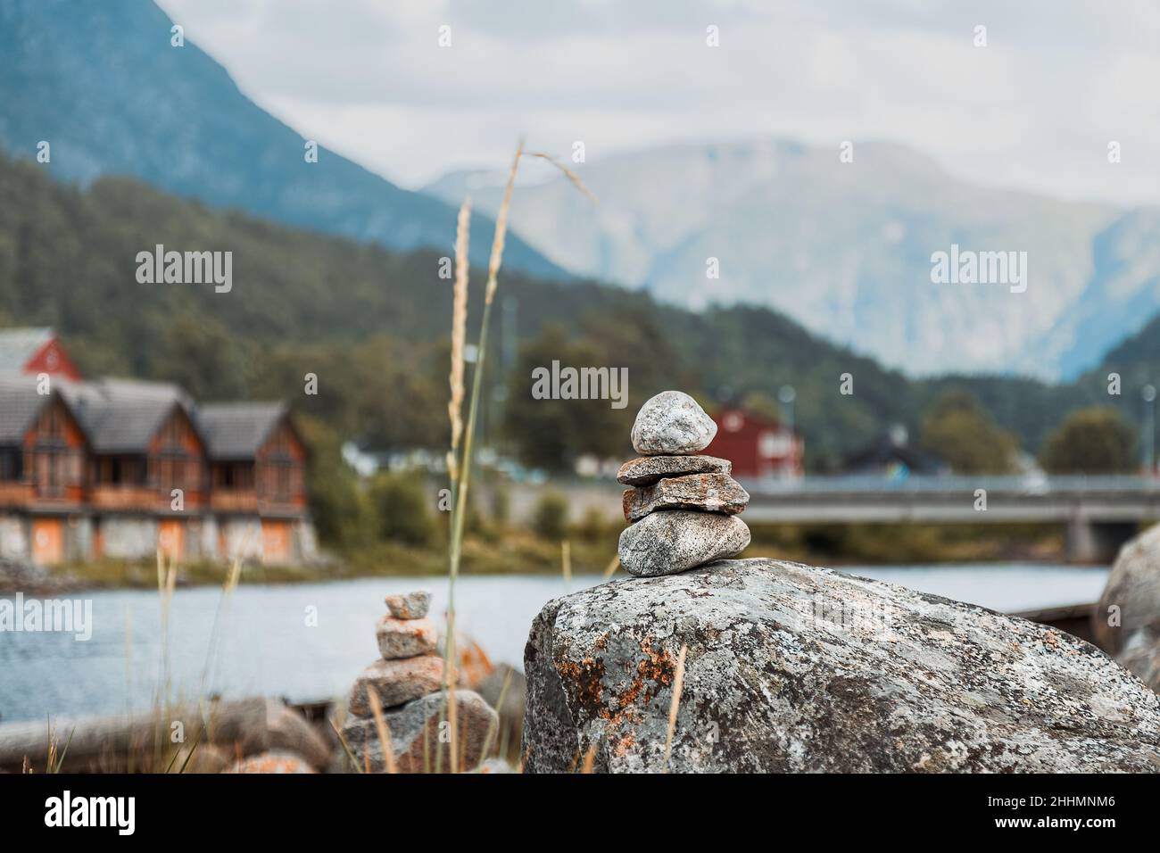 torre in pietra impilata, cairns, pietre Foto Stock