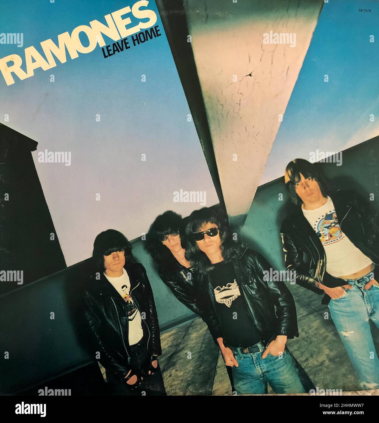 New York City, NY, USA, "The Ramones" "Leave Home » Punk Rock Band, raccolta di dischi, raccolta di musica anni '1970, Sire Records, 1977, CULTURA GIOVANILE anni '1970, album in vinile rock classico, cover vintage Foto Stock