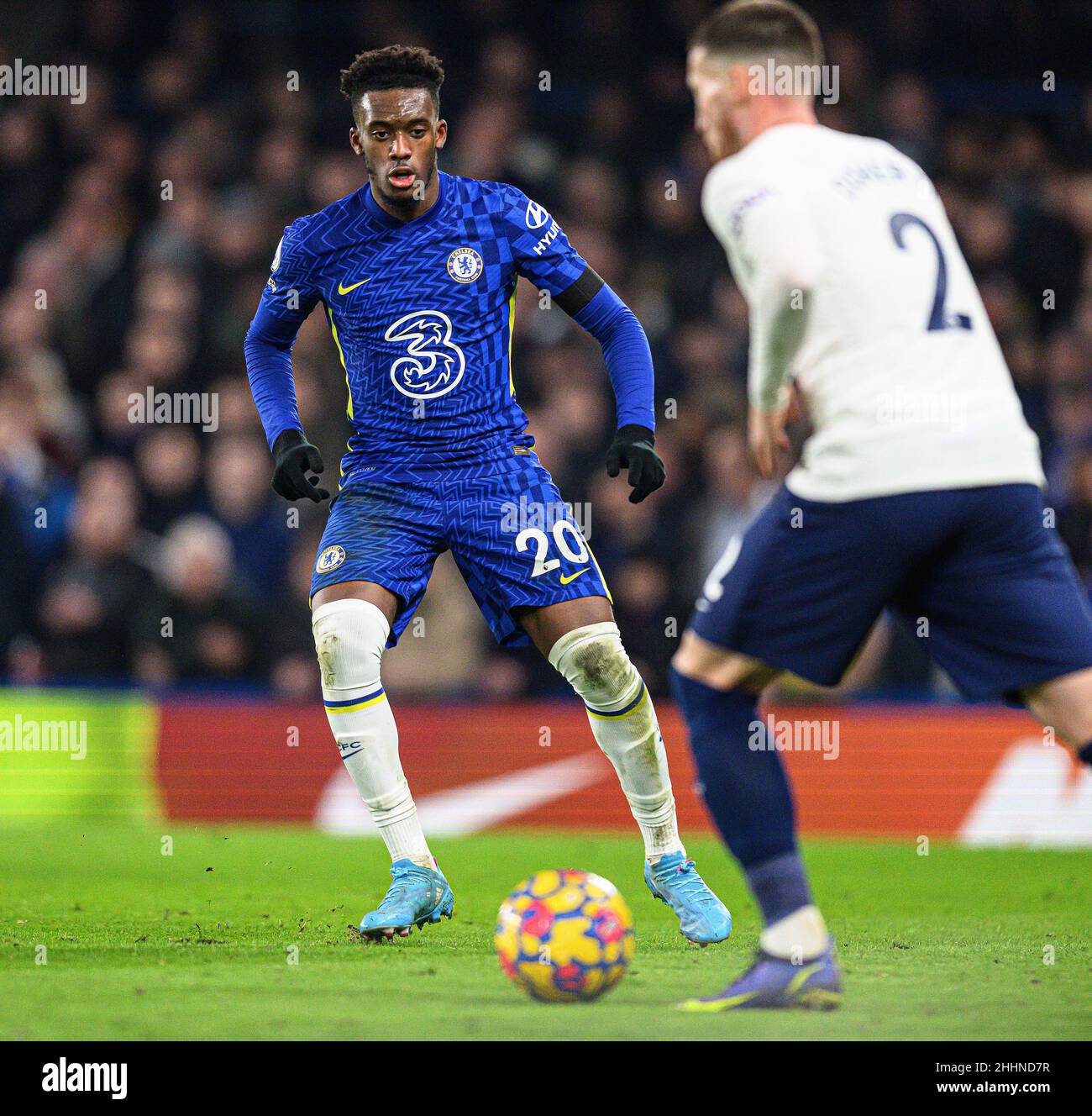 23 gennaio - Chelsea v Tottenham Hotspur - Premier League - Stamford Bridge il Callum Hudson-Odoi di Chelsea è affrontato da Harry Winks durante la partita della Premier League a Stamford Bridge, Londra. Picture Credit : © Mark Pain / Alamy Live News Foto Stock