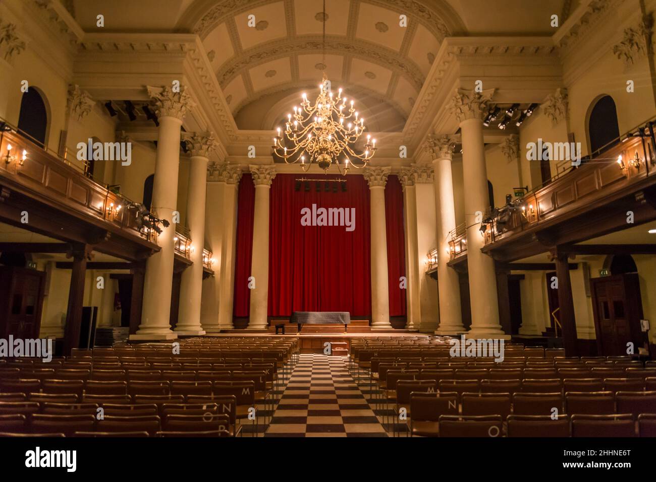 St John's Smith Square, una chiesa ridondante nel centro di Smith Square, Westminster, sede di concerti di musica classica, Londra, Inghilterra, Regno Unito Foto Stock