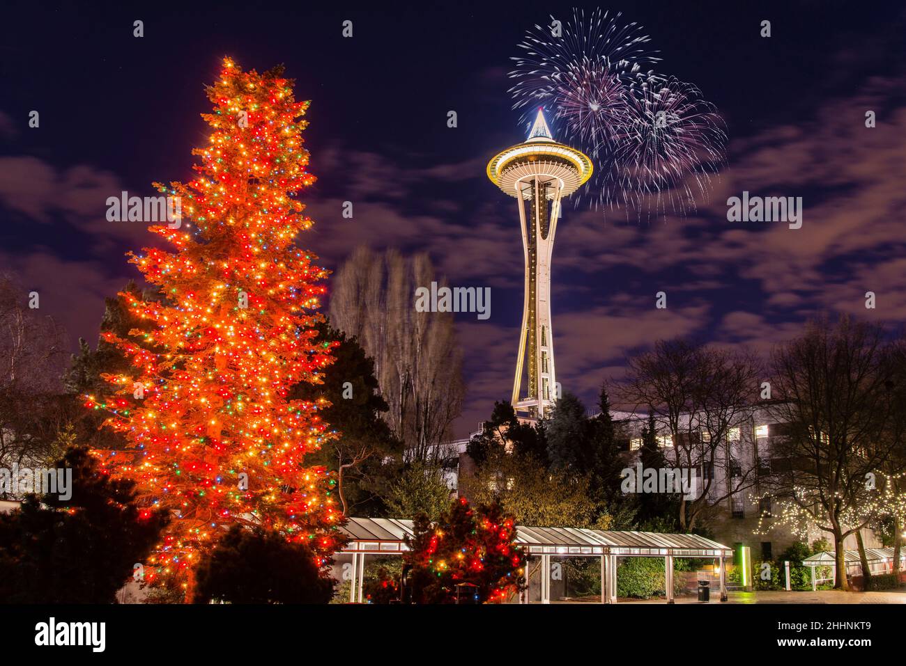 Fuochi d'artificio di Capodanno allo Space Needle, Seattle, Washington, USA Foto Stock