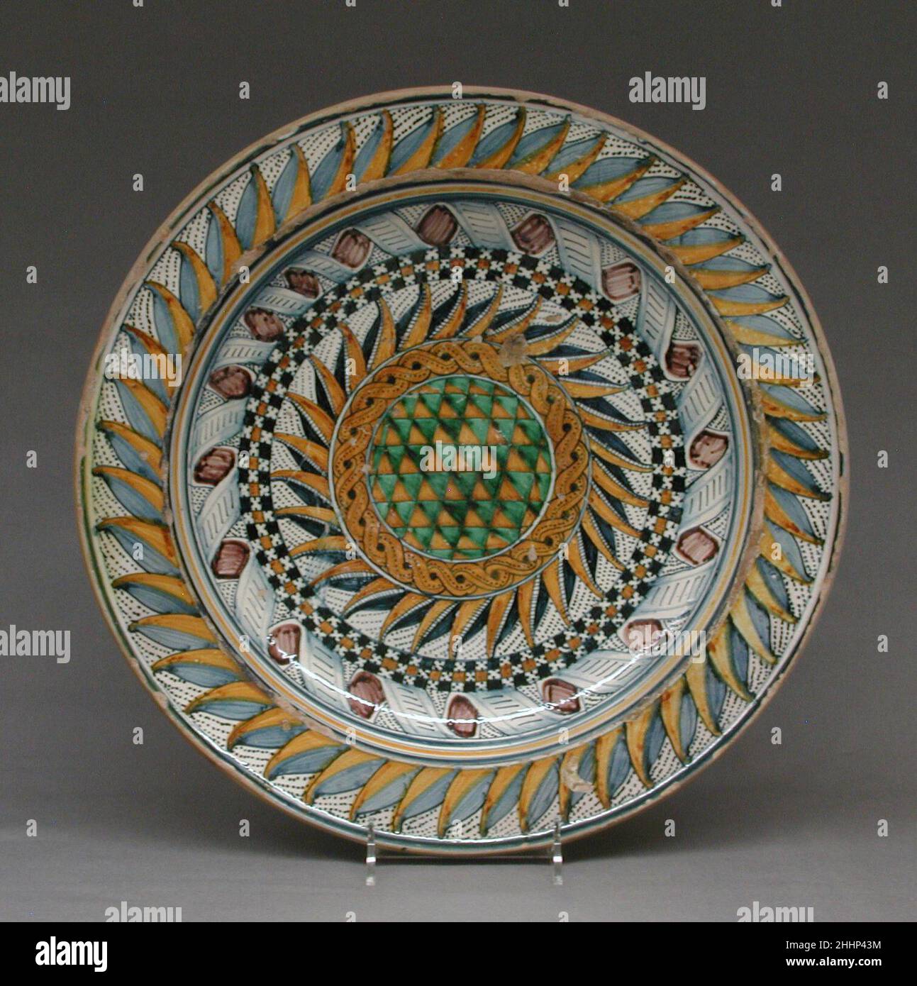 Piatto 1480–1500 Italiano, Deruta. Piatto. Italiano, Deruta. 1480–1500. Maiolica (terracotta stagnata). Ceramica-ceramica Foto Stock