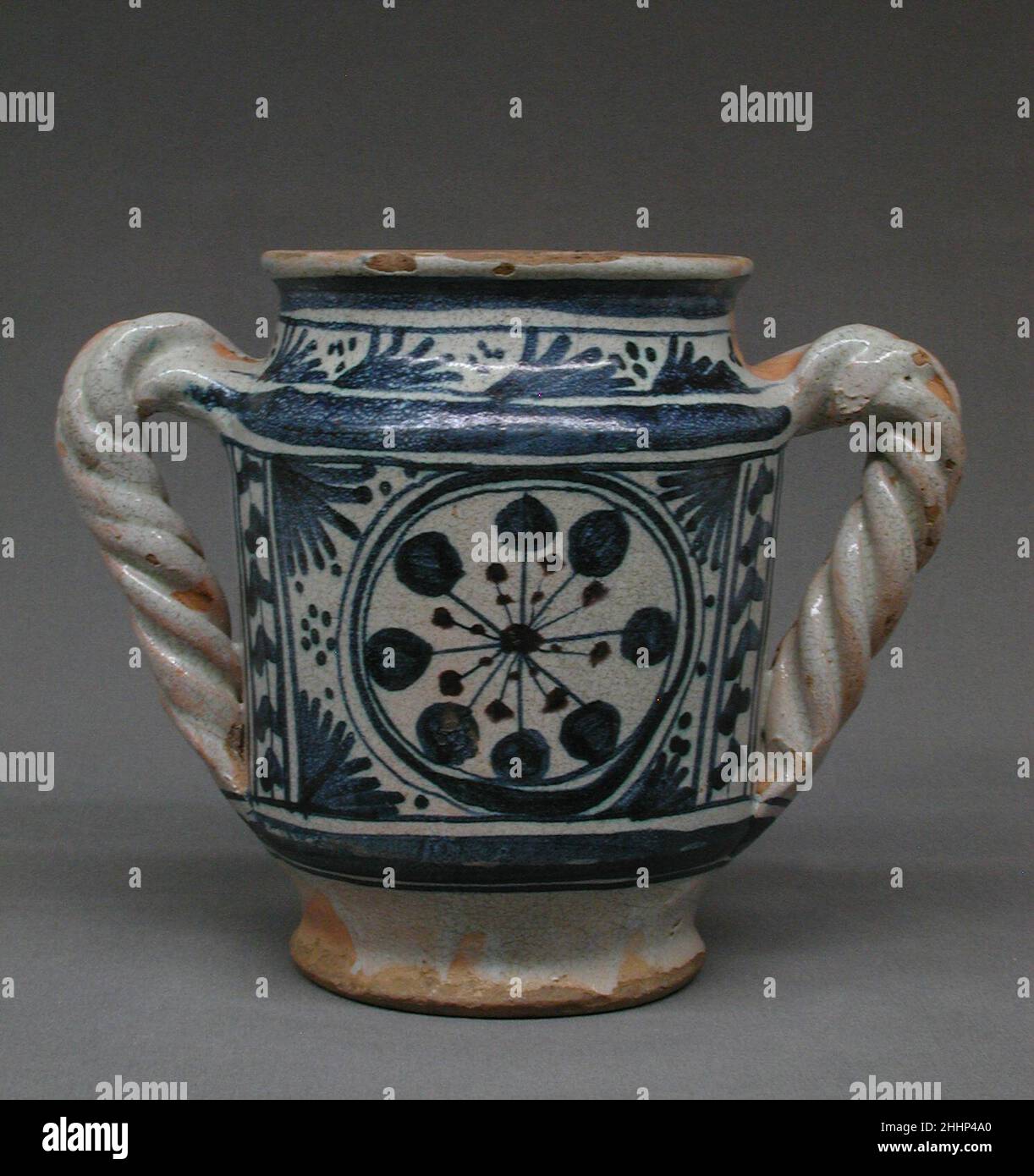 Vaso fine 15th secolo italiano, Firenze. Vaso. Italiano, Firenze. Fine 15th secolo. Maiolica (terracotta stagnata). Ceramica-ceramica Foto Stock