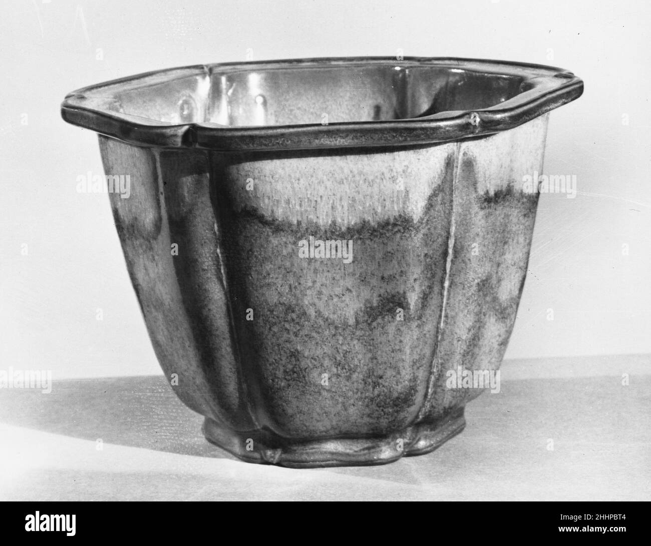 Fioraio Pot 13th–14th secolo Cina. Vaso di fiori 49218 Foto Stock