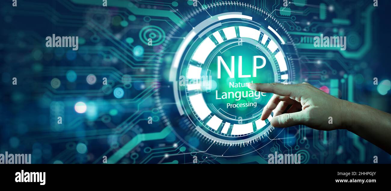 Businessman mano toccare NLP ologramma schermo e tecnologia background. Concetto di tecnologia di elaborazione cognitiva del linguaggio naturale. Foto Stock