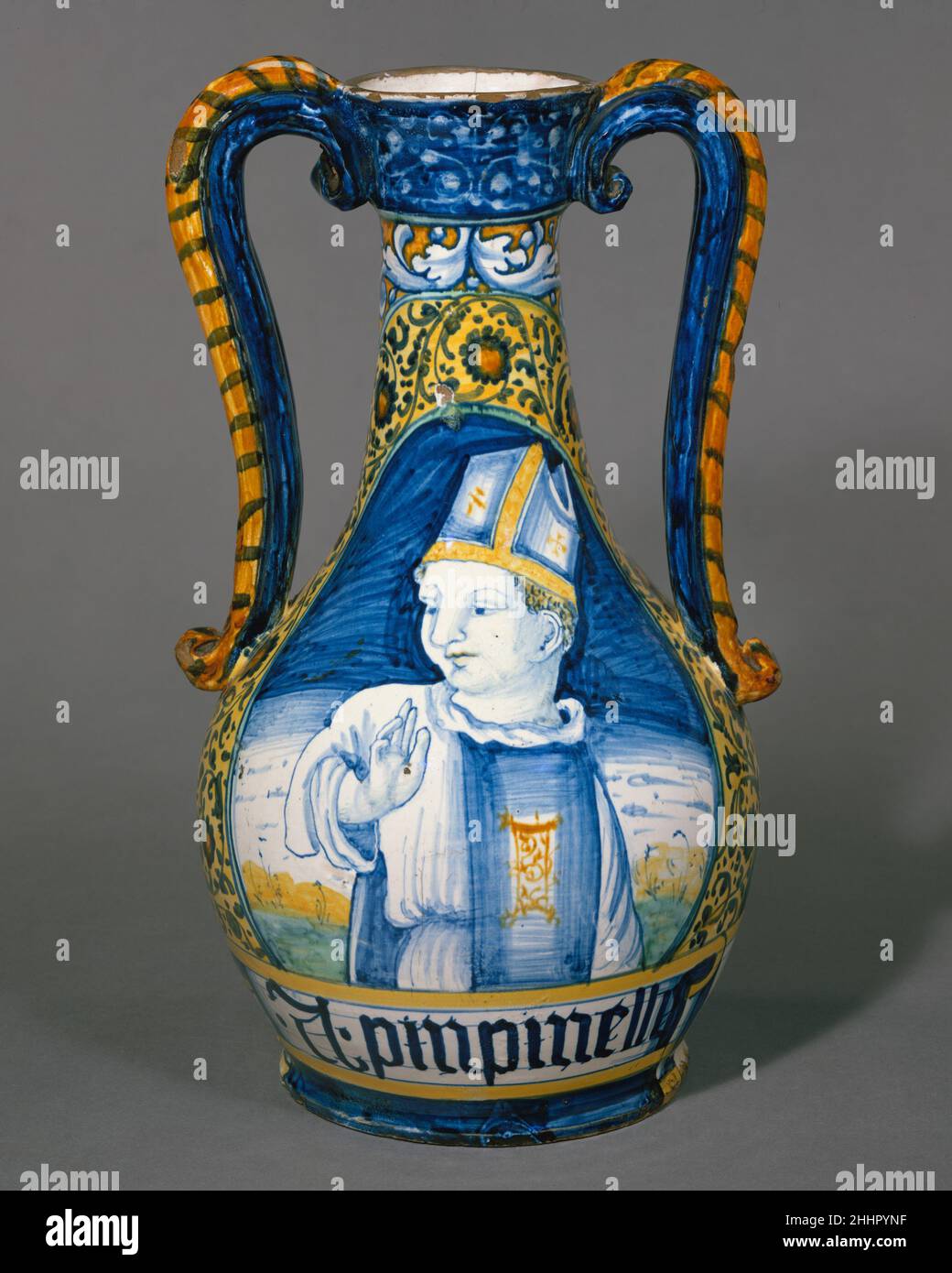 Vaso da farmacia ca. 1520–30 Italiano, Castelli. Vaso di farmacia. Italiano, Castelli. Ca. 1520–30. Maiolica (terracotta stagnata). Ceramica-ceramica Foto Stock