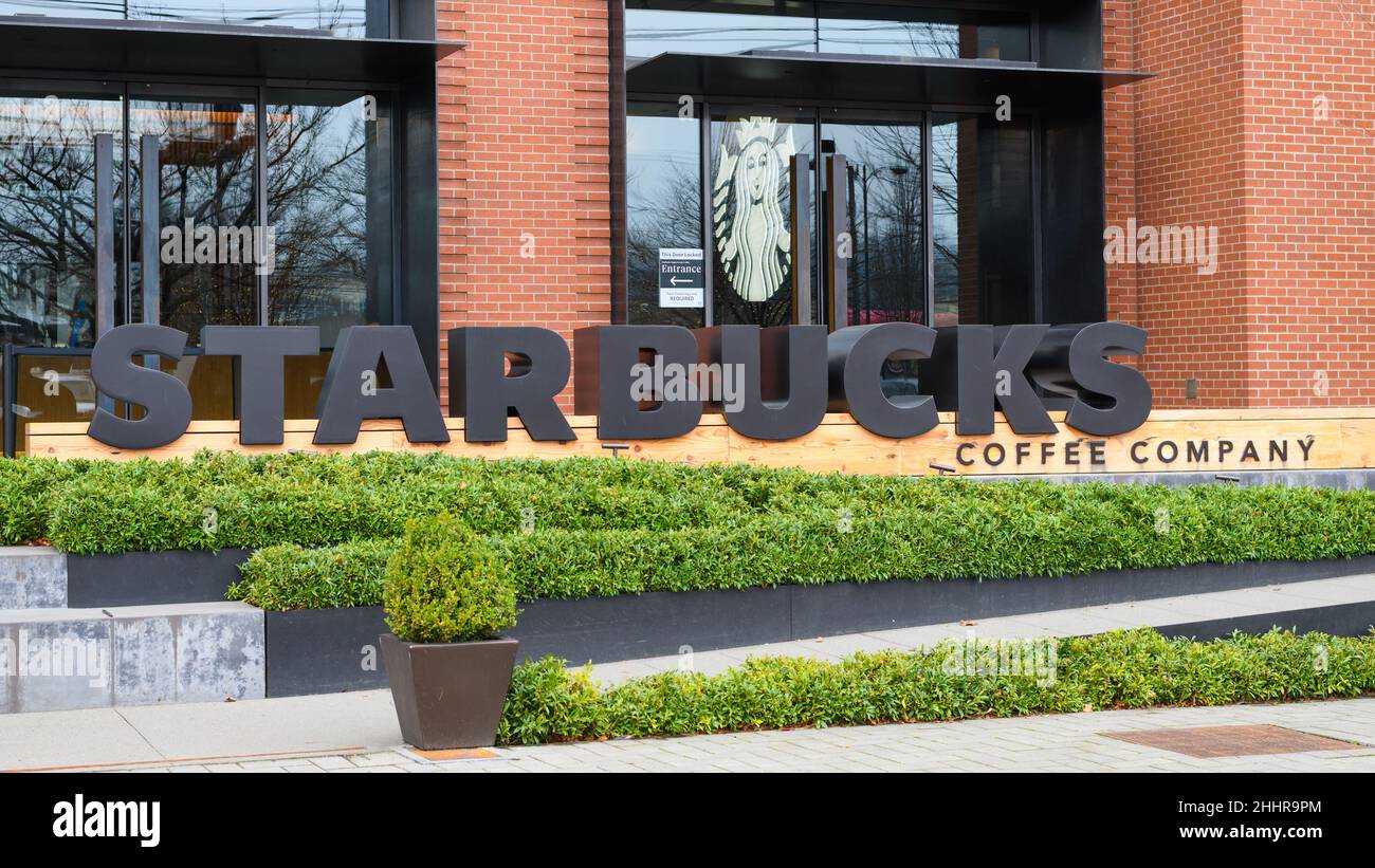 Seattle - 23 gennaio 2022; firmare fuori dalla sede centrale della Starbucks Coffee Company a Seattle Foto Stock
