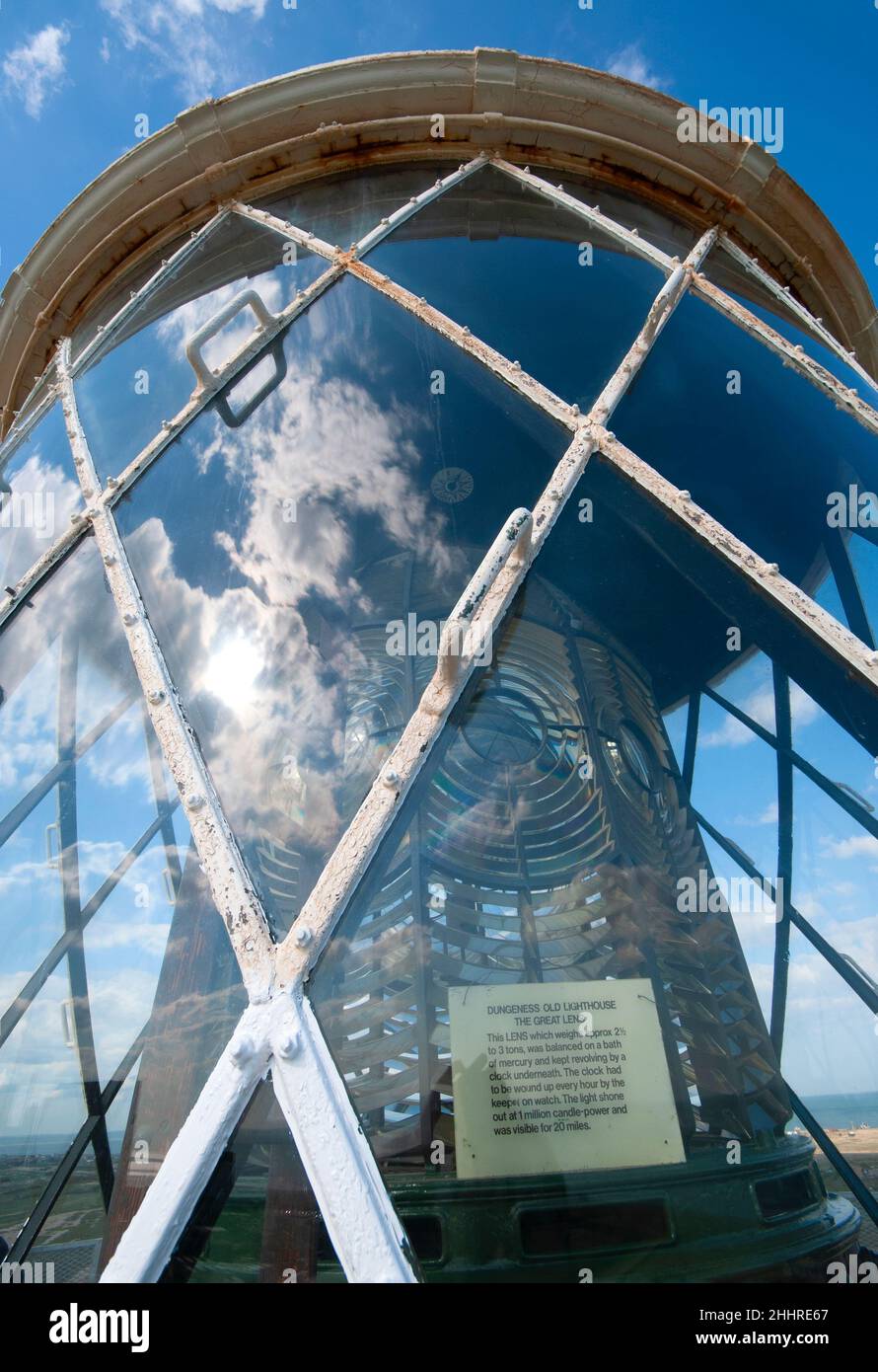 Lente di Fresnel nel nel faro di Dungeness Foto Stock