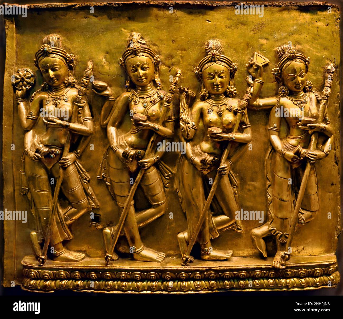 Quattro dakini danzanti Tibet (gDan-sa-mthil) 15th secolo Tibetano dorato bronzo Foto Stock