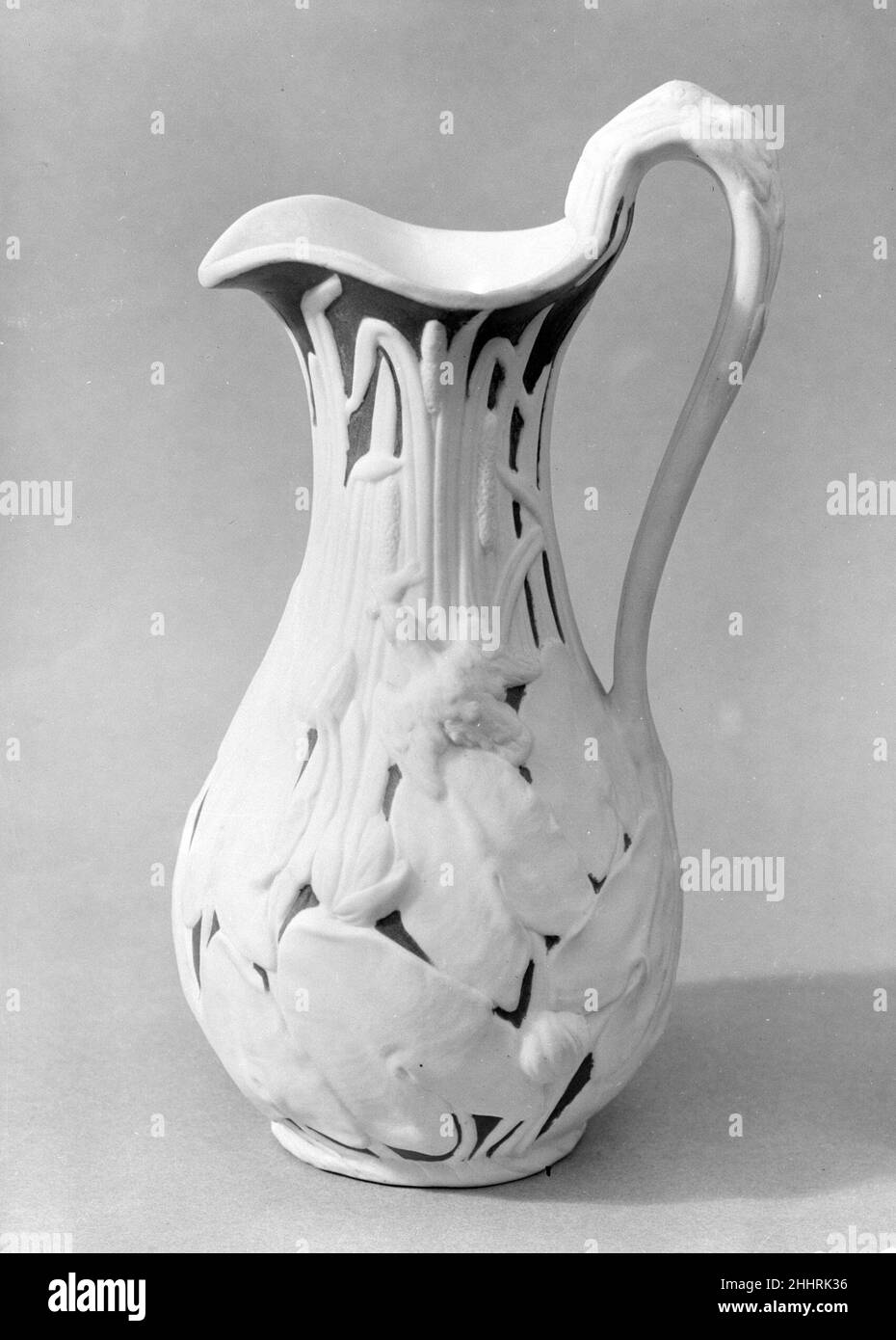 Caraffa 1830–70 americano. Caraffa. Americano. 1830–70. Porcellana di Parian. Probabilmente fabbricato a Bennington, Vermont, Stati Uniti Foto Stock
