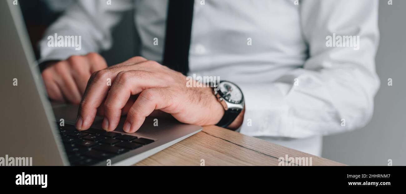 Operatore di computer immagini e fotografie stock ad alta risoluzione -  Alamy