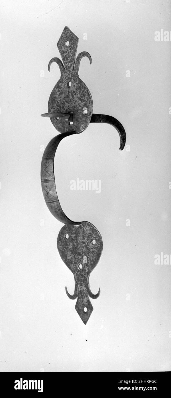 Latch 1700–1800 americano. Fermo. Americano. 1700–1800. Ferro battuto. Possibilmente fabbricato in Pennsylvania, Stati Uniti; possibilmente fabbricato in Connecticut, Stati Uniti Foto Stock