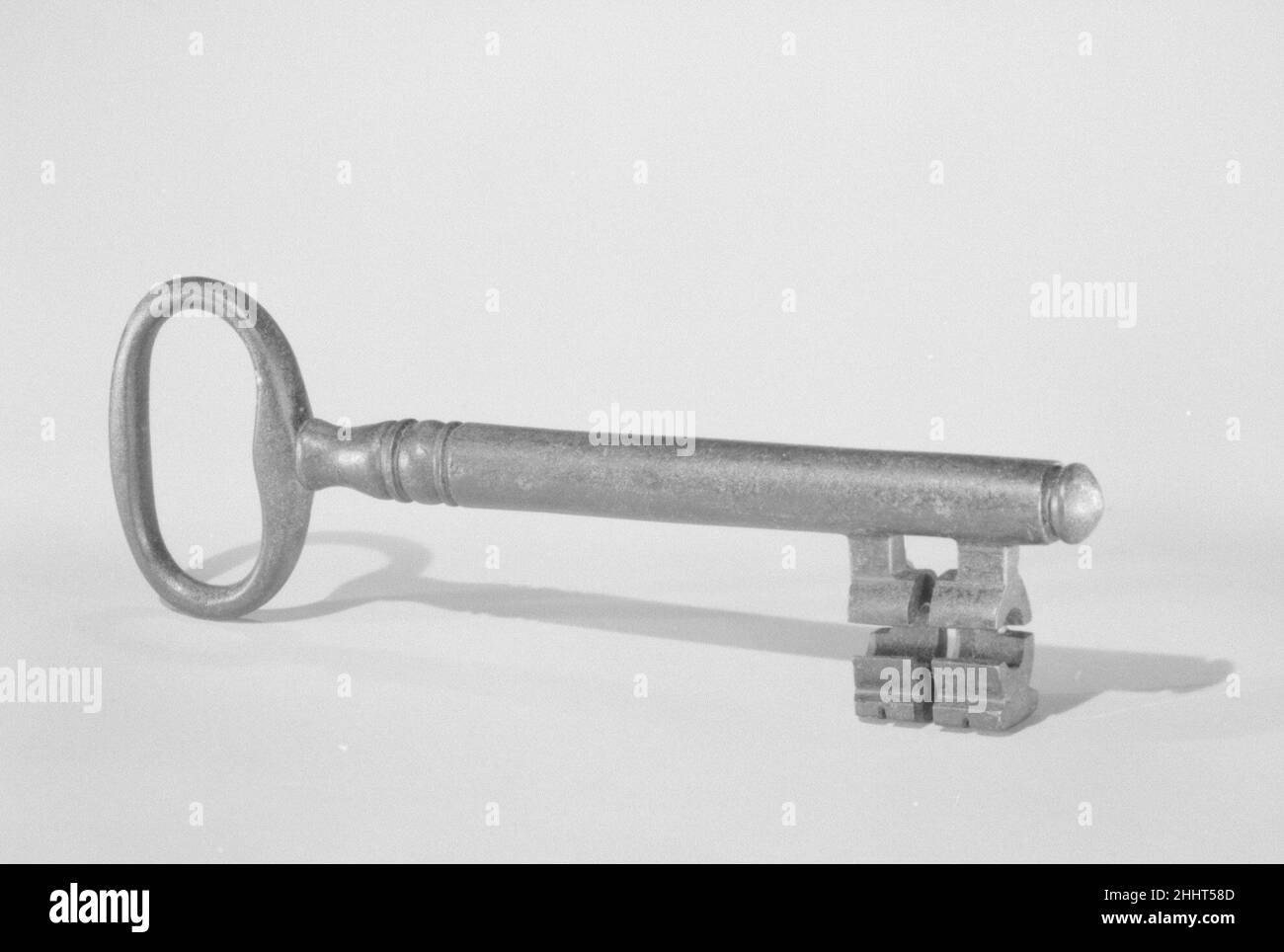 Pin Key fine 17th–18th secolo probabilmente italiano. Pin key. Probabilmente italiano. Fine 17th–18th secolo. Ferro battuto. Ferro metallurgato Foto Stock