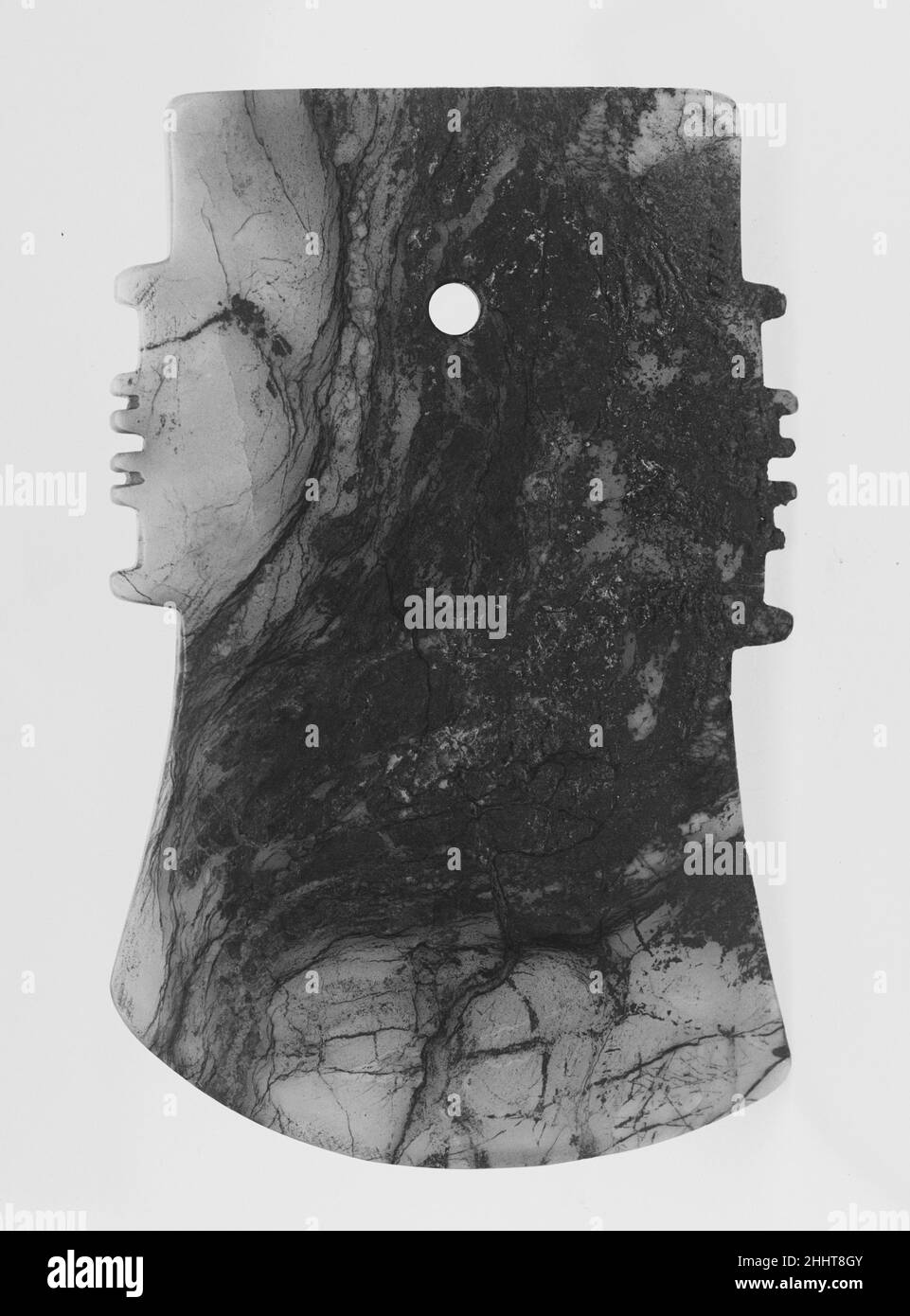 Cerimoniale Ax 13th–11th secolo a.C. Cina. Cerimoniale Ax. Cina. 13th–11th secolo a.C. Giada (nefrite). Dinastia Shang (ca. 1600–1046 A.C.). Giada Foto Stock