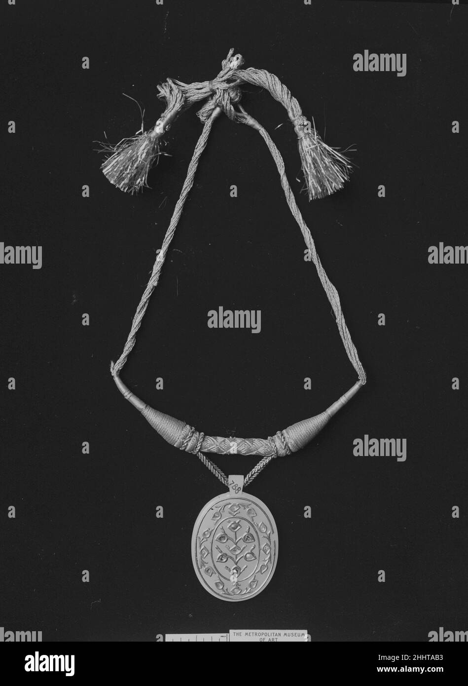 Ciondolo gioiellato 19th secolo India. Pendente con gioielli. India. 19th secolo. Nefrite, bianca, di colore grigiastro molto debole. Giada Foto Stock