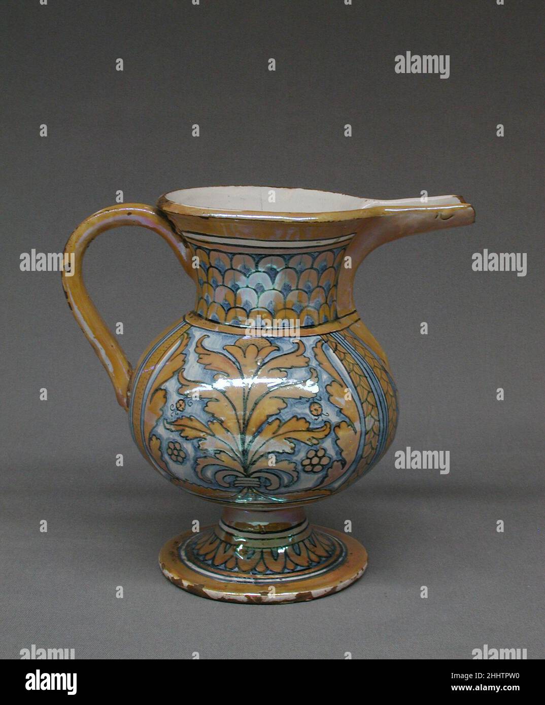 Ewer ca. 1520 Italiano, Deruta. Ewer. Italiano, Deruta. CA. 1520. Maiolica (terracotta stagnata). Ceramica-ceramica Foto Stock