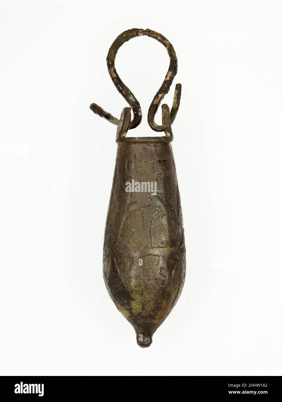 Situla 600 a.C.–100 d.C. periodo tardo – periodo romano Vedi 58.76.5 per una discussione su situlae di questo tipo.. Situla 551033 Foto Stock