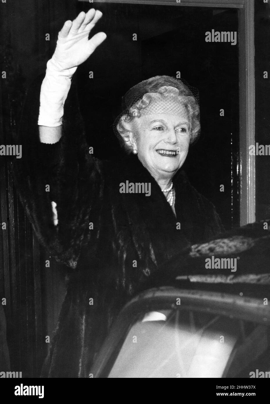 Lady Churchill, durante le celebrazioni di compleanno di Sir Winston Churchill del 80th. 30th novembre 1954. Foto Stock