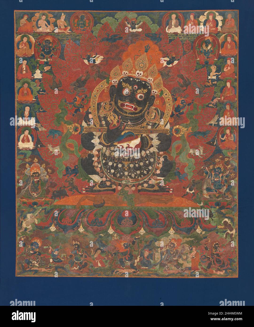 Mahakala, protettore della tenda ca. 1500 il Tibet centrale Mahakala è uno dei guardiani più popolari del pantheon buddista tibetano. Qui egli tramola un cadavere mentre si sbanda un coltello flaying e una tazza di cranio piena di sangue, il che significa la distruzione degli impedimenti all'illuminazione. Nei ruscelli dei suoi gomiti sostiene un gong gandi, simbolo del suo voto di protezione della comunità dei monaci (Sangha). I suoi principali compagni, Palden Remati e Palden Lhamo, appaiono alla sua sinistra, e Legden Nagpo e Bhutadamara sono alla sua destra. In basso a sinistra si trova Brahmarupa che soffia una tromba a forma di cosce. È speciale Foto Stock