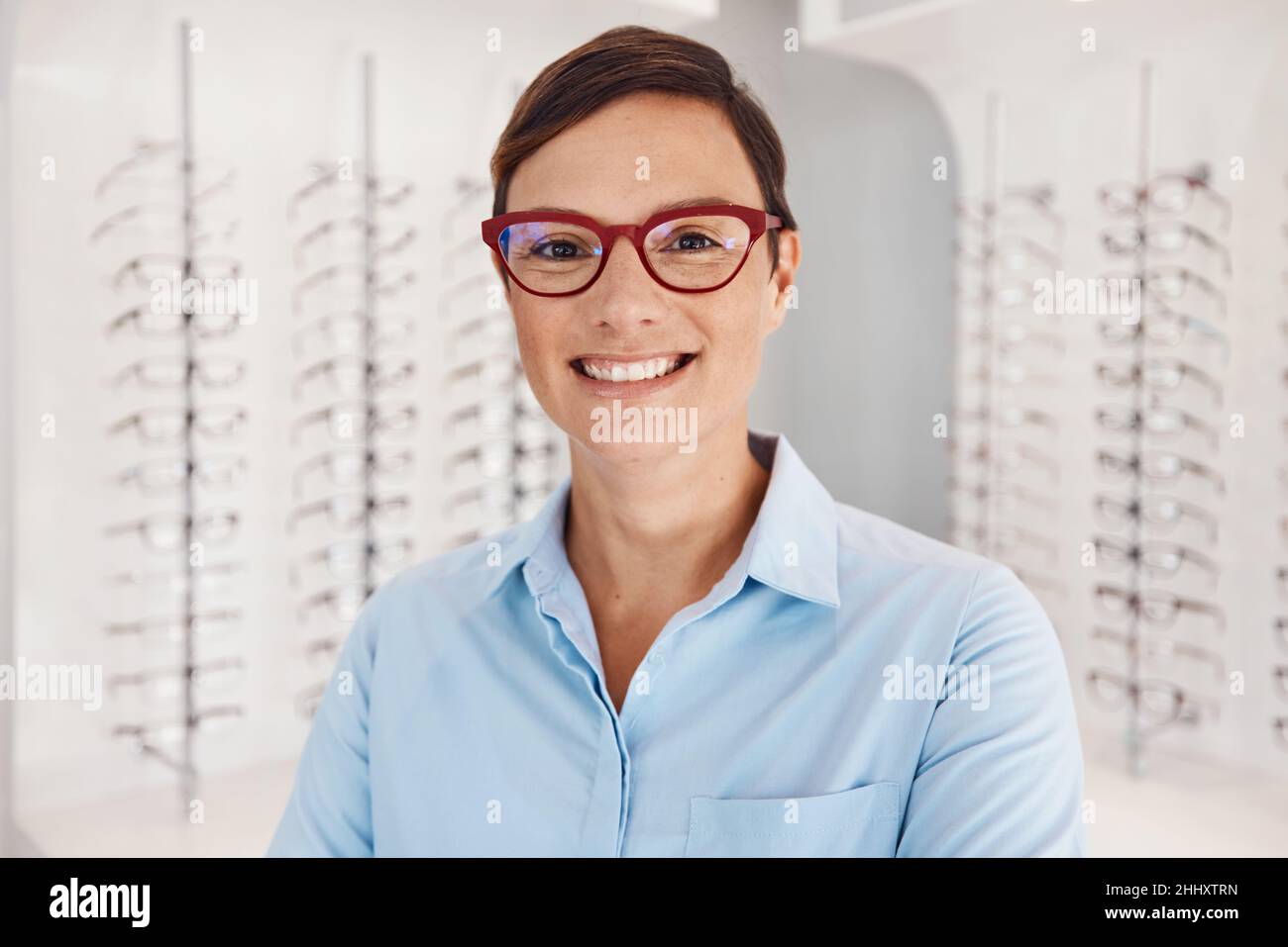 Vieni a mettere alla prova i tuoi occhi oggi stesso per un domani più chiaro Foto Stock