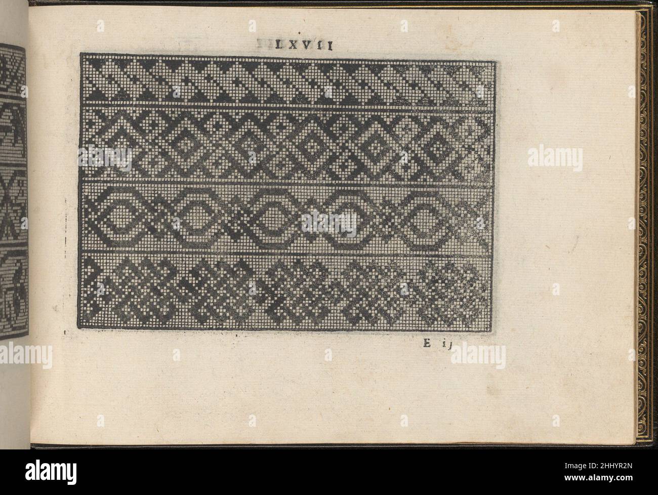 La vera Perfettione del legno di varie fonti di recami, pagina 34 (recto) 1567 Giovanni Ostaus Italian pubblicato da Giovanni Ostaus, Venezia, taglio in legno di Lucrezia disegnato da Giuseppe Salviati (Giuseppe porta, detto il Salviati), italiano, Castelnuova di Garfagnana ca. 1520-1575 Venezia.dall'alto verso il basso, da sinistra a destra:Design composto da 4 registri orizzontali. Il primo registro è decorato con 2 linee intrecciate che formano forme di diamante. Il secondo registro è decorato con un modello di diamanti. Il terzo registro è decorato con un modello alternato di forme ovali e diamanti. Quarto regista Foto Stock