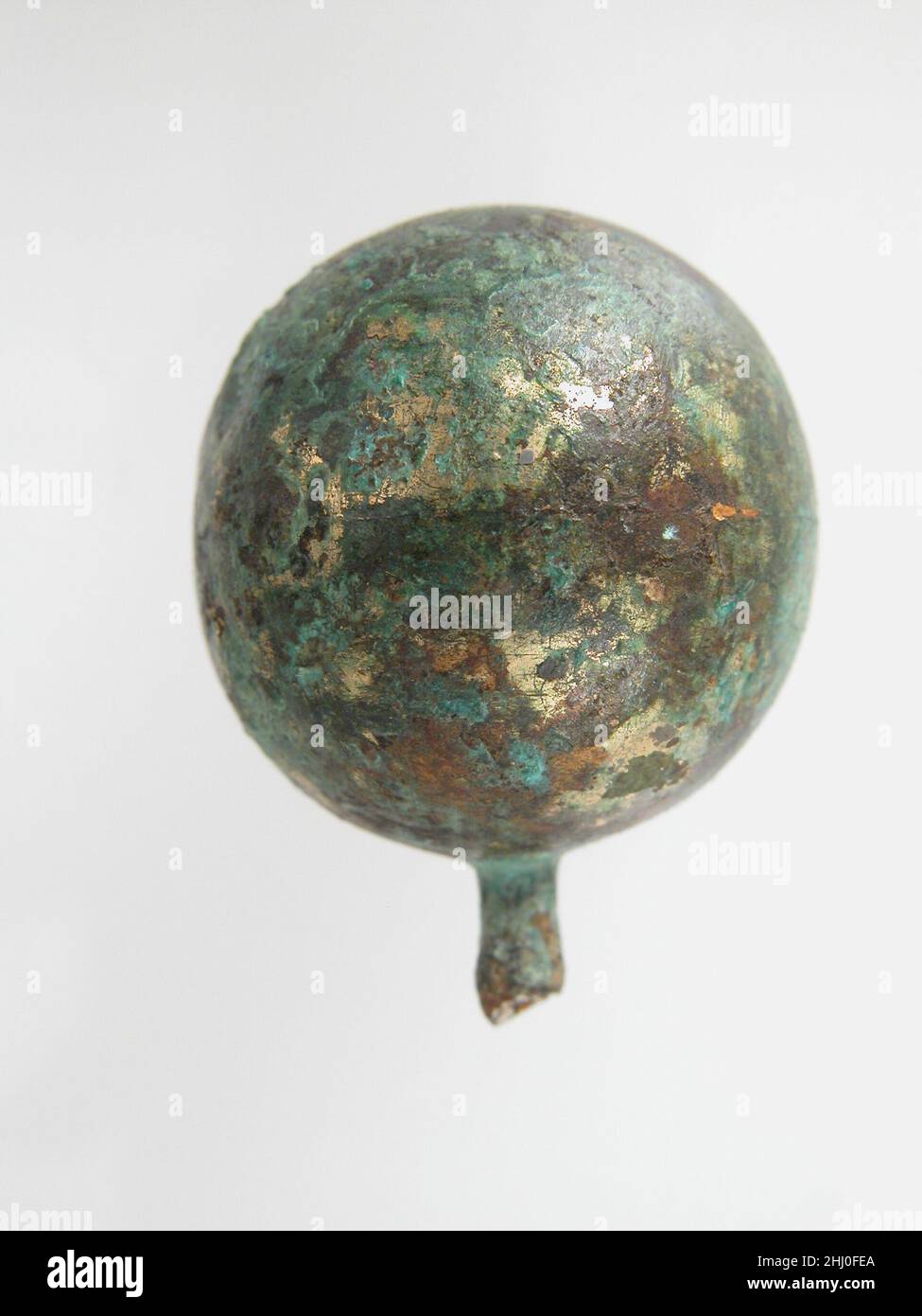 Manopola di forcina 100–500 romana. Manopola della forcina. Romana. 100–500. Lega di rame dorato. Lega metallurgia-rame Foto Stock