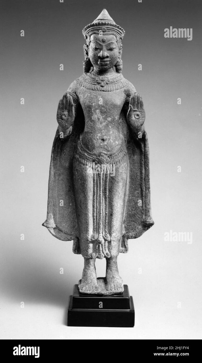 In piedi incoronato e gioiello Buddha 12th secolo Thailandia. In piedi coronato e Buddha gioiello 39109 Foto Stock