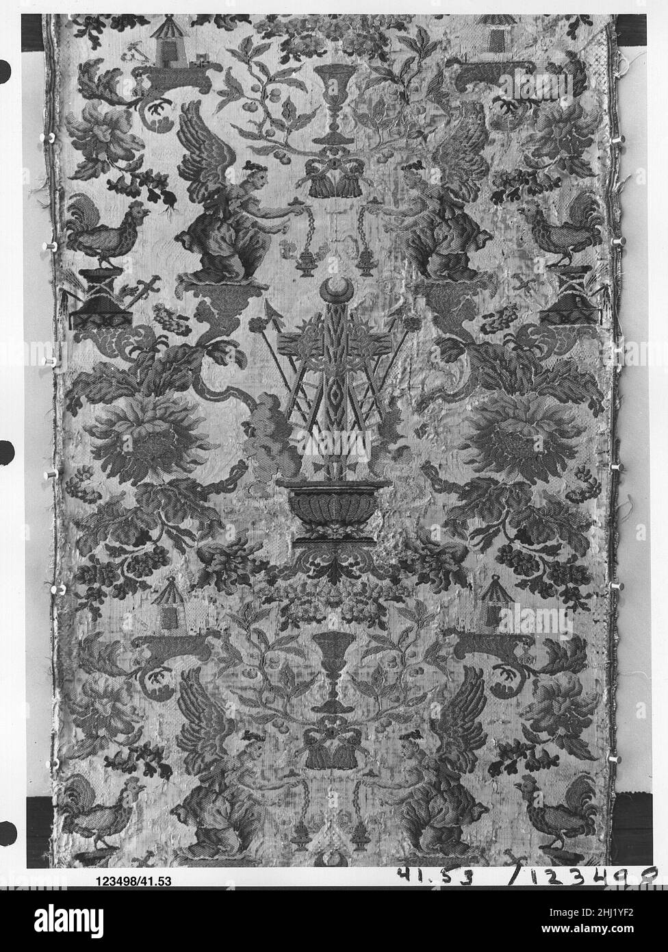 Lunghezza della seta con strumenti della Passione ca. 1735 Spagnolo. Lunghezza della seta con strumenti della Passione 226545 Foto Stock