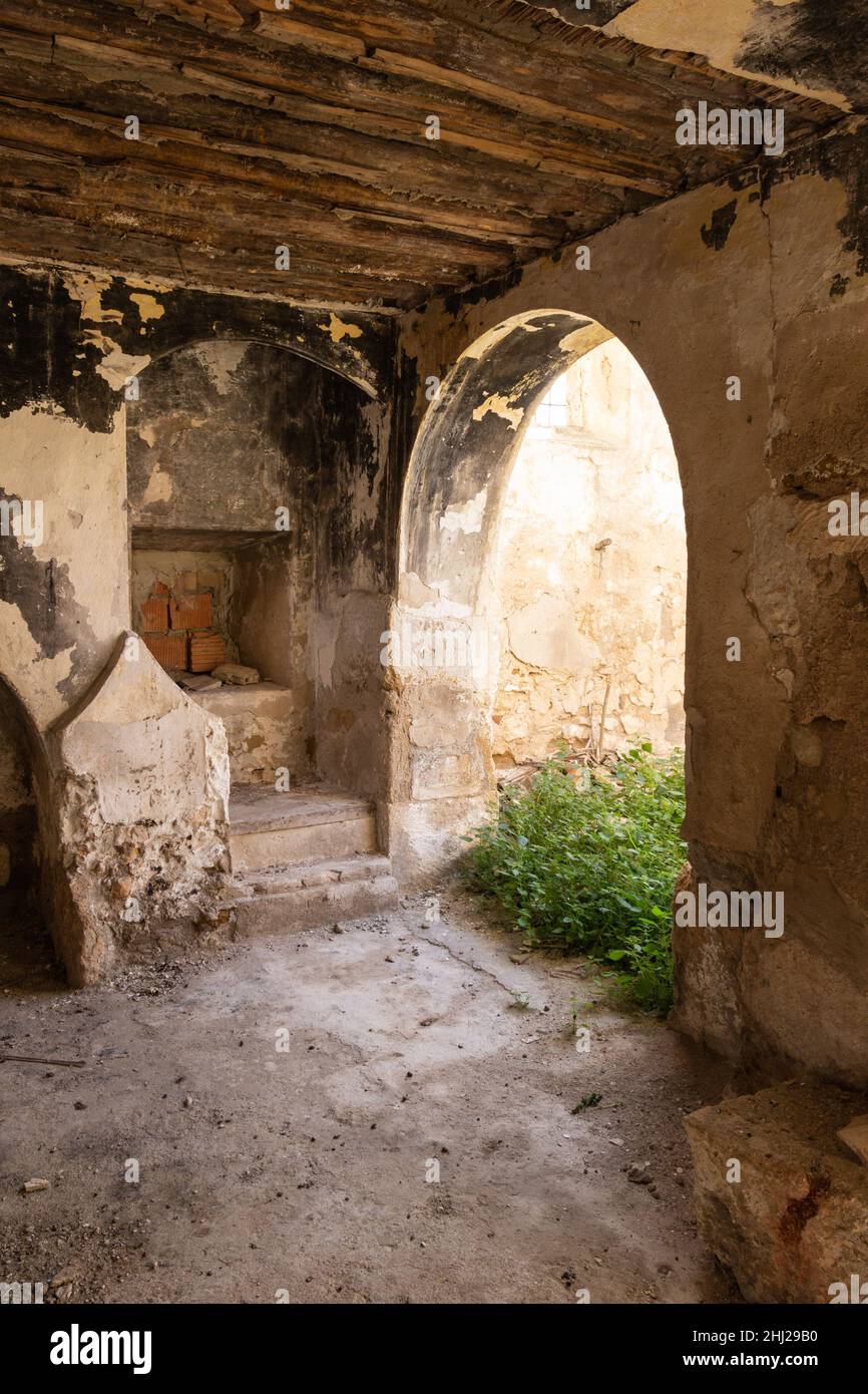 Antequera, Spagna - 04/03/2015 - una delle aree all'interno delle rovine del casale delle moschee (Cortijo de las mezquitas). Foto Stock