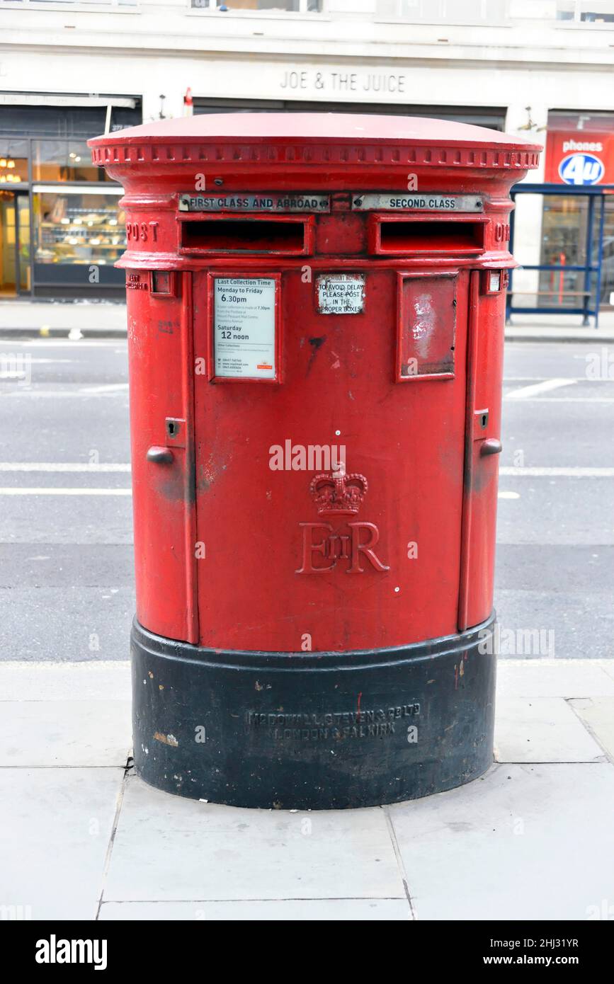 Royal Mail Letterbox a Londra, Inghilterra, Regno Unito Foto Stock