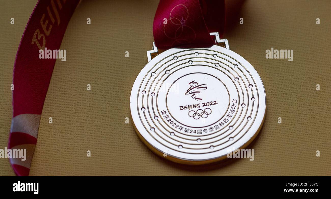14 gennaio 2022, Pechino, Cina. Medaglia d'oro dei XXIV Giochi Olimpici